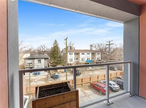 310-155 Sherbrook St, Winnipeg, MB - Outdoor With Balcony With Exterior