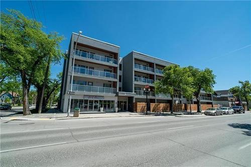 310-155 Sherbrook St, Winnipeg, MB - Outdoor With Balcony