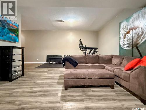 702 Cooper Drive, Swift Current, SK - Indoor Photo Showing Living Room