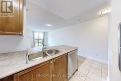 413 - 3 ELLESMERE STREET Richmond Hill, ON L4B 4N2