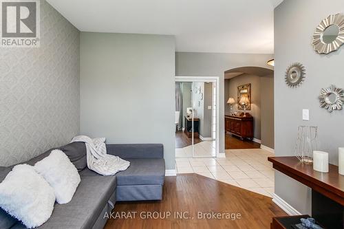 3320 Cline Street, Burlington, ON - Indoor