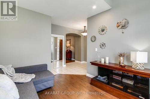 3320 Cline Street, Burlington, ON - Indoor