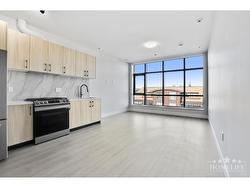 313 14858 60 AVENUE  Surrey, BC V3S 0B5