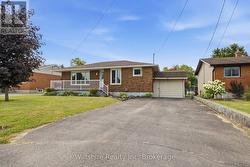 29 JAMES COURT  Norfolk (Courtland), ON N0J 1E0