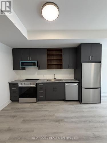 143 Everett Common, St. Catharines, ON - Indoor Photo Showing Kitchen