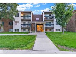 #104 11445 41 AV NW  Edmonton, AB T6J 0T9
