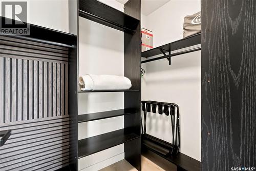 2023 Edward Street, Regina, SK - Indoor