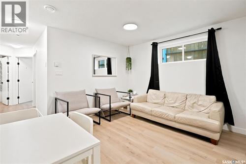 2023 Edward Street, Regina, SK - Indoor Photo Showing Living Room