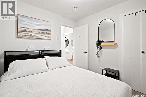 2023 Edward Street, Regina, SK - Indoor Photo Showing Bedroom
