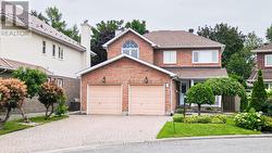 4 GLENARDEN COURT Ottawa, ON K2G 5V9
