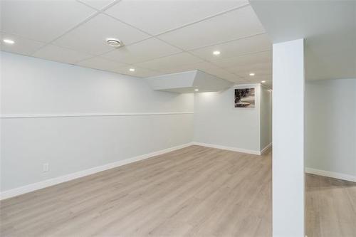 243 Antrim Rd, Winnipeg, MB - Indoor Photo Showing Other Room