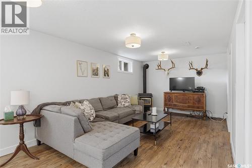 215 Margaret Street, Bulyea, SK - Indoor Photo Showing Living Room