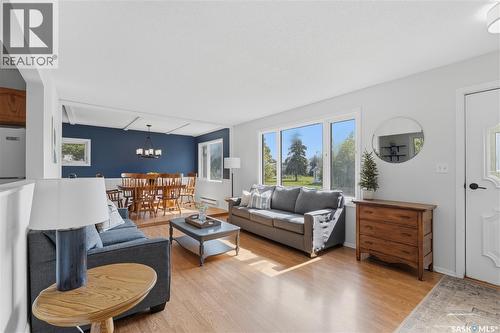 215 Margaret Street, Bulyea, SK - Indoor Photo Showing Living Room