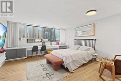 1603 - 914 YONGE STREET Toronto, ON M4W 3C8