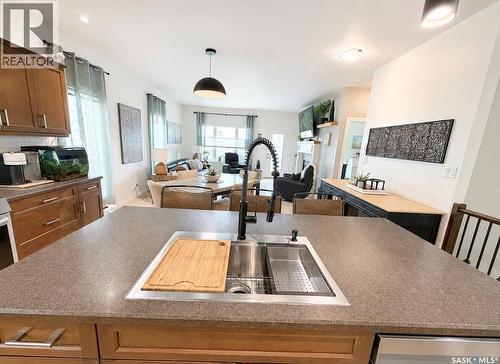 34 533 4Th Avenue Ne, Swift Current, SK - Indoor Photo Showing Kitchen