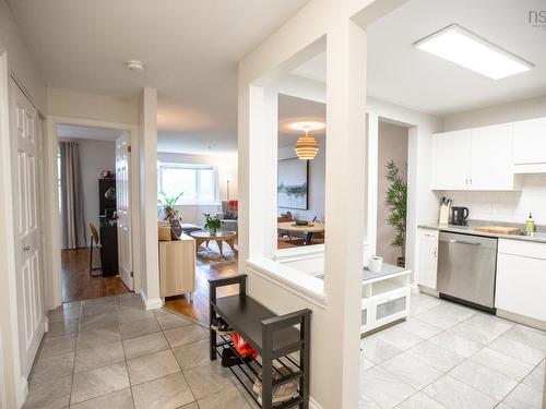 104 87 Kearney Lake Road  Halifax, NS B3M 4H1