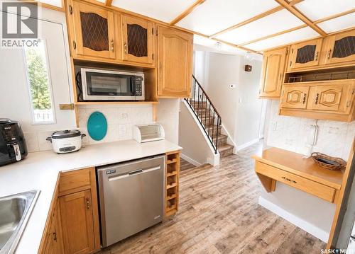 325 Aspen Drive, Swift Current, SK - Indoor Photo Showing Kitchen