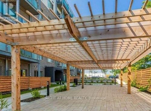 2 - 401 - 5131 Sheppard Avenue E, Toronto, ON - Outdoor