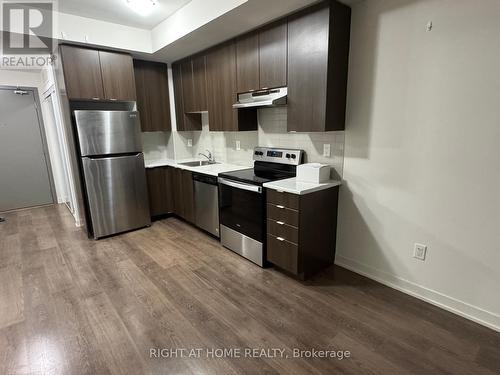 401 - 5131 Sheppard Avenue E, Toronto, ON - Indoor Photo Showing Kitchen With Stainless Steel Kitchen