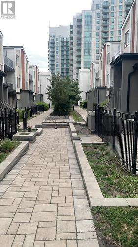 401 - 5131 Sheppard Avenue E, Toronto, ON - Outdoor