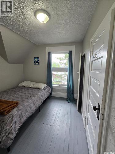 328 6Th Avenue, Broadview, SK - Indoor Photo Showing Bedroom