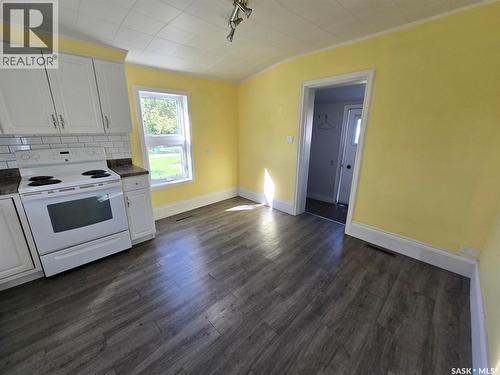 328 6Th Avenue, Broadview, SK 