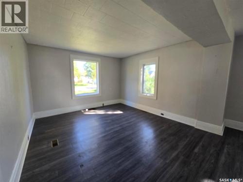 328 6Th Avenue, Broadview, SK 