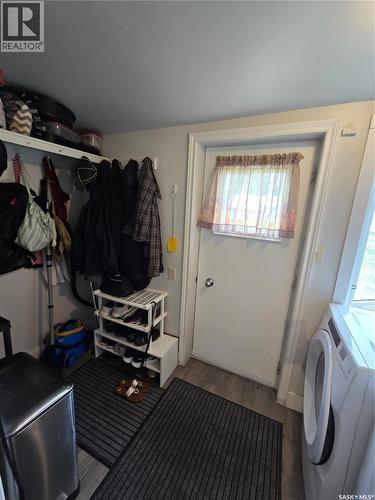 328 6Th Avenue, Broadview, SK - Indoor
