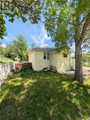 309 6Th Avenue Nw, Swift Current, SK - Outdoor