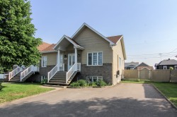 2659 Rue Brodeur Saguenay (Jonquière), QC G7S 0G2