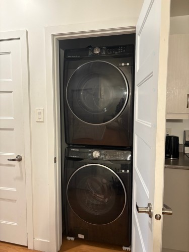 Laundry - 5304 Rue Notre-Dame O., Montréal (Le Sud-Ouest), QC - Indoor Photo Showing Laundry Room