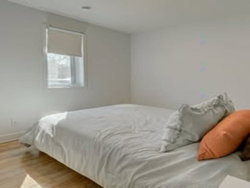 Bedroom - 712 7E Avenue, Montréal (Rivière-Des-Prairies/Pointe-Aux-Trembles), QC - Indoor Photo Showing Bedroom