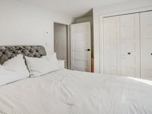 Master Bedroom - 712 7E Avenue, Montréal (Rivière-Des-Prairies/Pointe-Aux-Trembles), QC - Indoor Photo Showing Bedroom