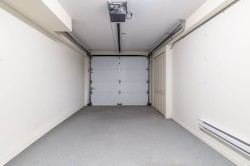 Garage - 