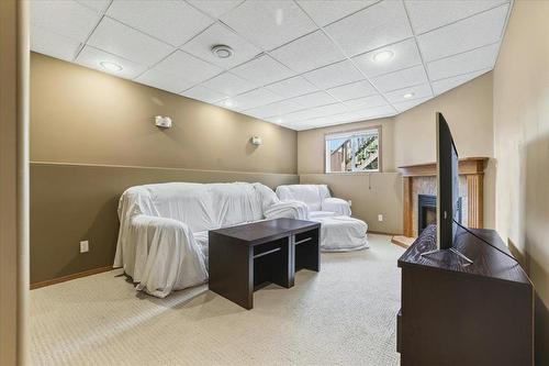 224 Hampton Street, Winnipeg, MB - Indoor Photo Showing Other Room