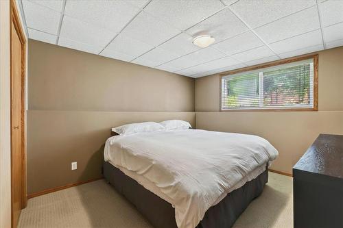 224 Hampton Street, Winnipeg, MB - Indoor Photo Showing Bedroom