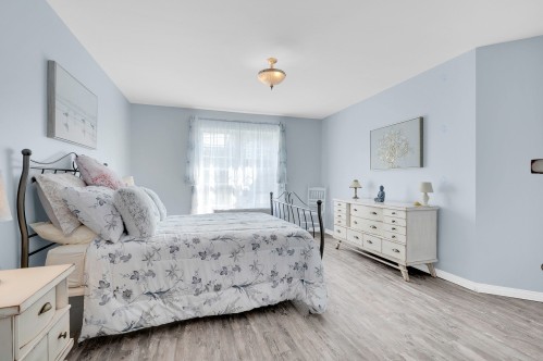 Chambre à coucher principale - 921 Rue Principale, Prévost, QC - Indoor Photo Showing Bedroom