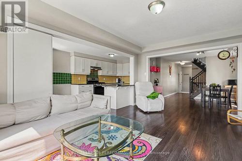 341 Willow Aster Circle, Ottawa, ON - Indoor Photo Showing Living Room