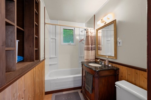 Bathroom - 1337 Rue Du Continental, Val-David, QC - Indoor Photo Showing Bathroom