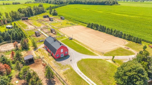 Écurie - 138 Ch. Viens, Saint-Alphonse-De-Granby, QC - Outdoor With View