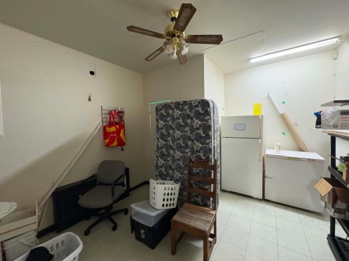 Office - 45 Rue Perreault E., Rouyn-Noranda, QC - Indoor