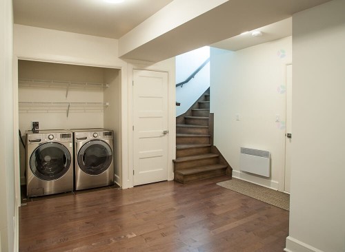 Laundry - 319 Ch. Du Golf, Montréal (Verdun/Île-Des-Soeurs), QC - Indoor Photo Showing Laundry Room
