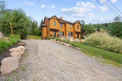 1540 Rue Roland-Plante  Val-David, QC J0T 2N0