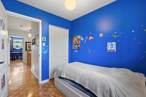 Chambre à coucher - 4562 Rue Lake, Dollard-Des-Ormeaux, QC - Indoor Photo Showing Bedroom