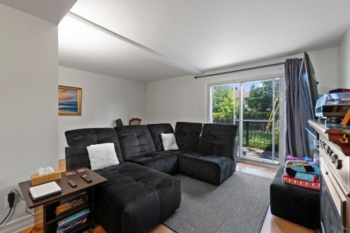 Salon - 4562 Rue Lake, Dollard-Des-Ormeaux, QC - Indoor Photo Showing Living Room