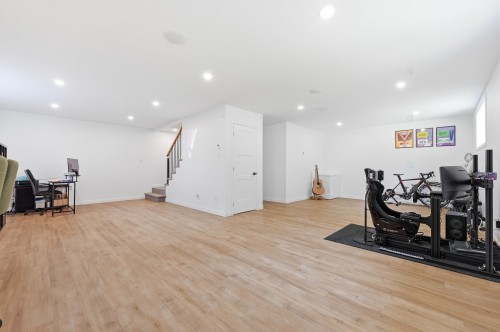 Salle familiale - 932 Rue Lanoie, Upton, QC - Indoor