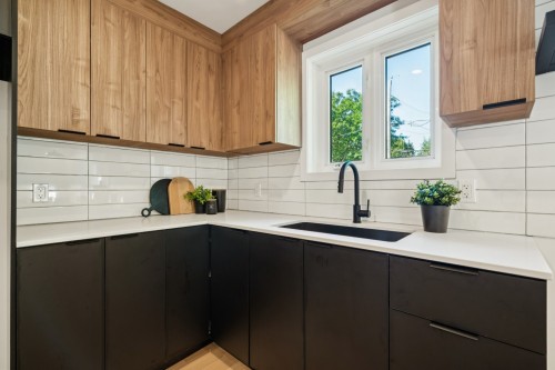 Cuisine - 385 Rue Auger, Beloeil, QC - Indoor Photo Showing Kitchen
