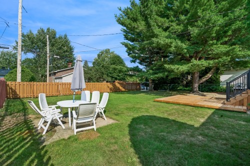 Cour - 385 Rue Auger, Beloeil, QC - Outdoor With Backyard