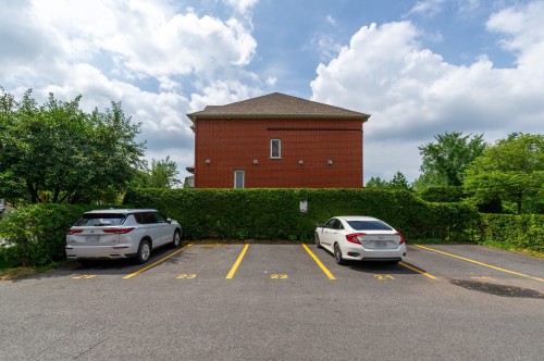 Stationnement - 6967 Rue Du Chardonneret, Brossard, QC - Outdoor