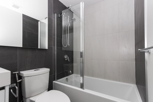 Bathroom - 2104-628 Rue St-Jacques, Montréal (Ville-Marie), QC - Indoor Photo Showing Bathroom